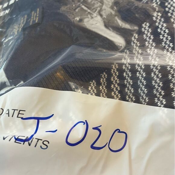 Brooks Brothers Large Navy / White Golf Vest - Picture 6 of 6